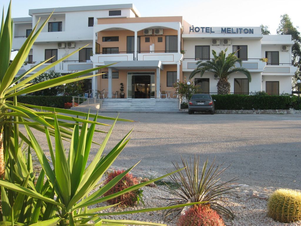 Meliton Hotel Theológos Zewnętrze zdjęcie